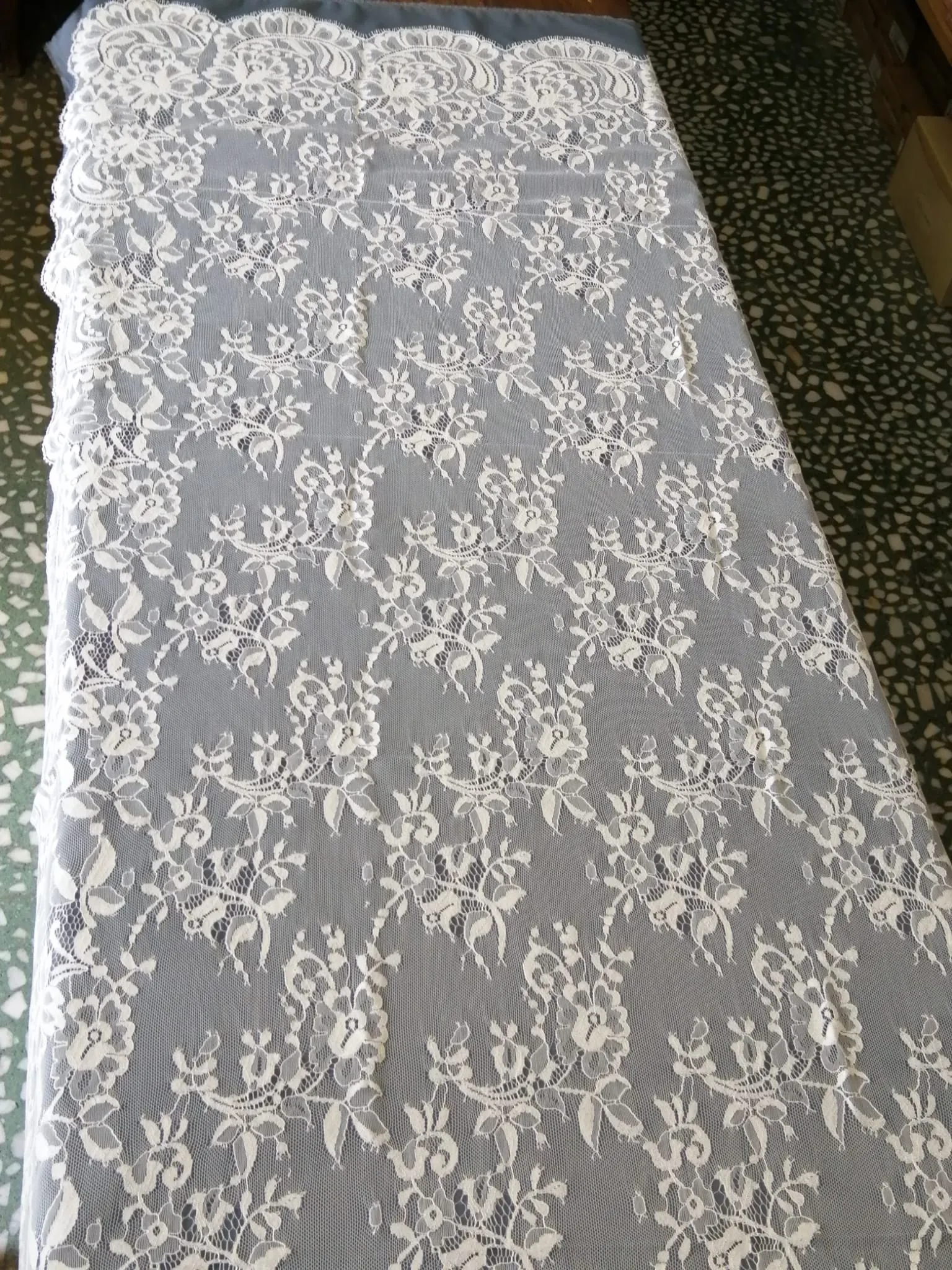 Mantilla — 2,50 × 1,30 m